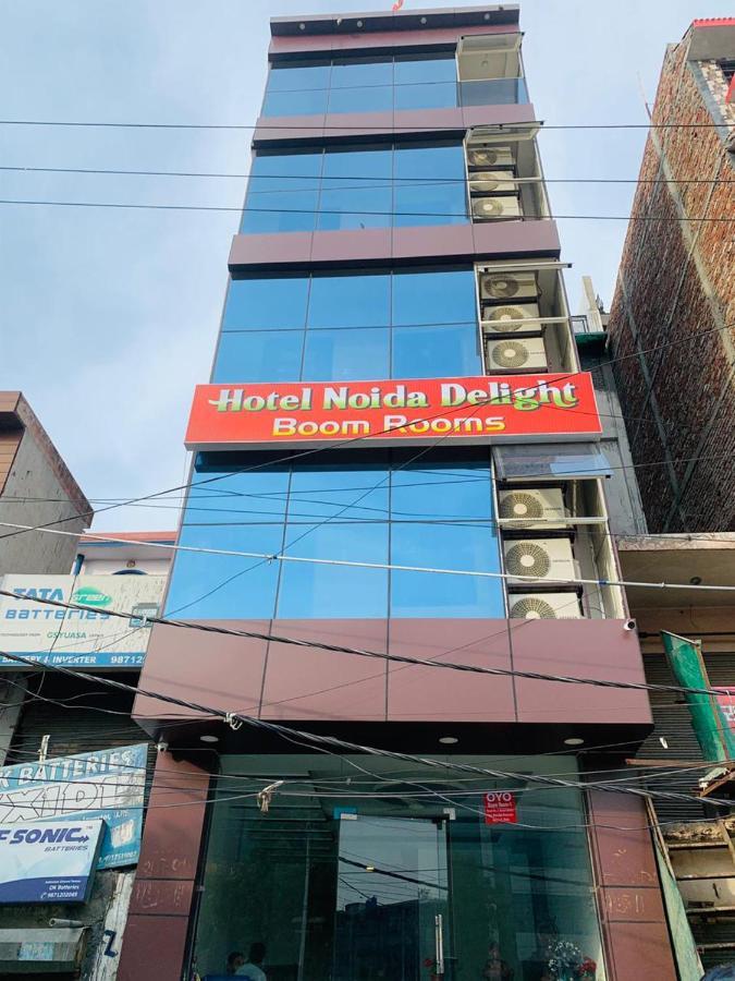 Hotel Noida Delight Zewnętrze zdjęcie